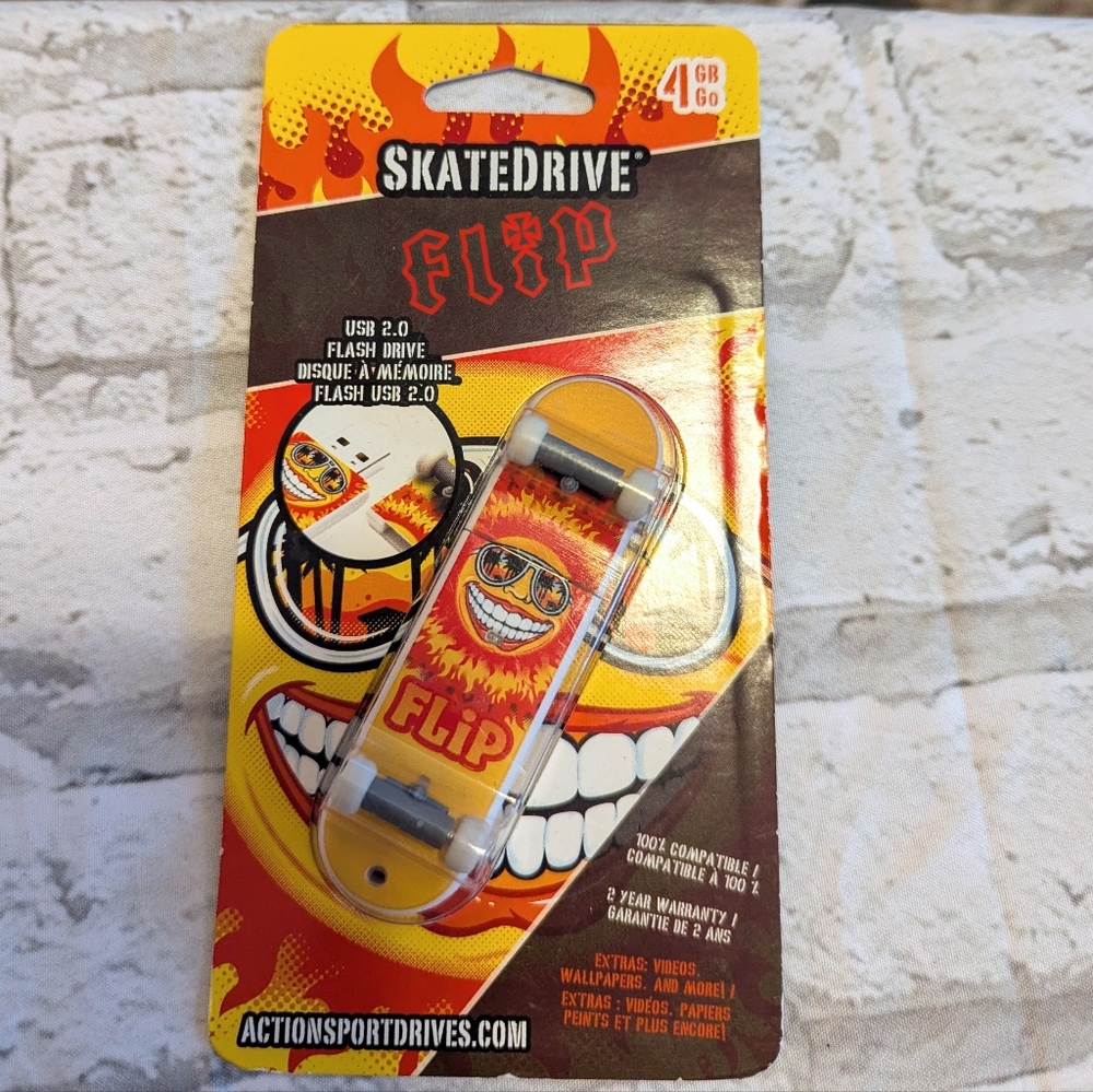 '08 🆕Quicksilver Flip Mixed Skatedrive Flash drive[New Old Stock]